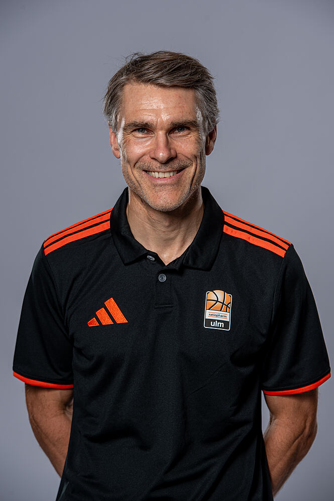 Dr. Daniel Dornacher